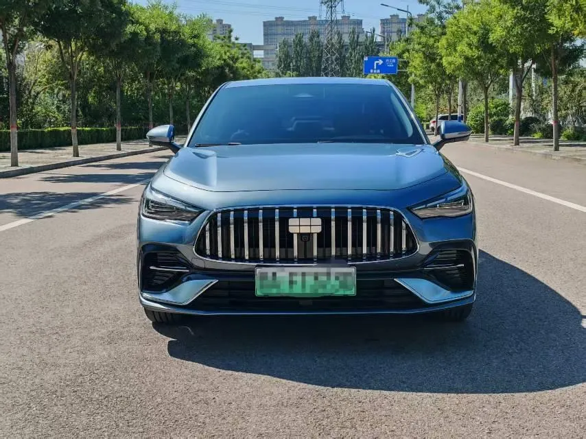Geely Galaxy 2025 xingyao 6 EM-i 1.5 125km exploration version automatic gear 2