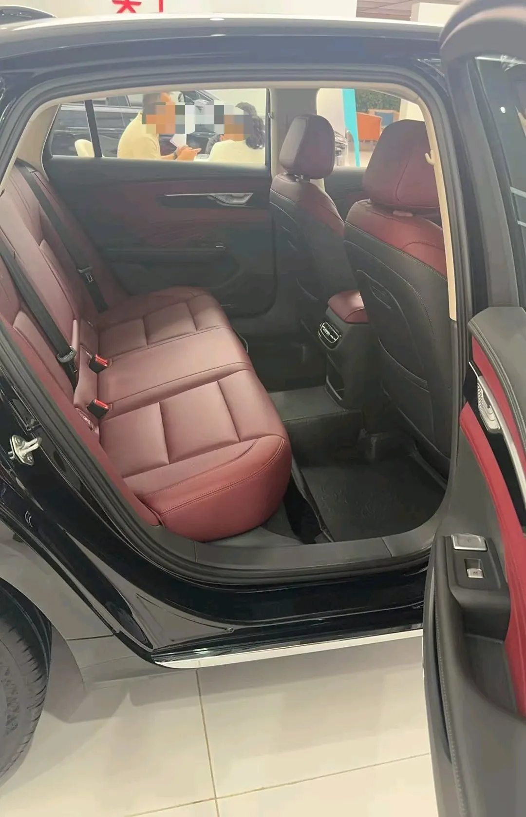 HongQi 2026 H5 1.5T Flag Rhyme Pro Edition Automatic Gear 4