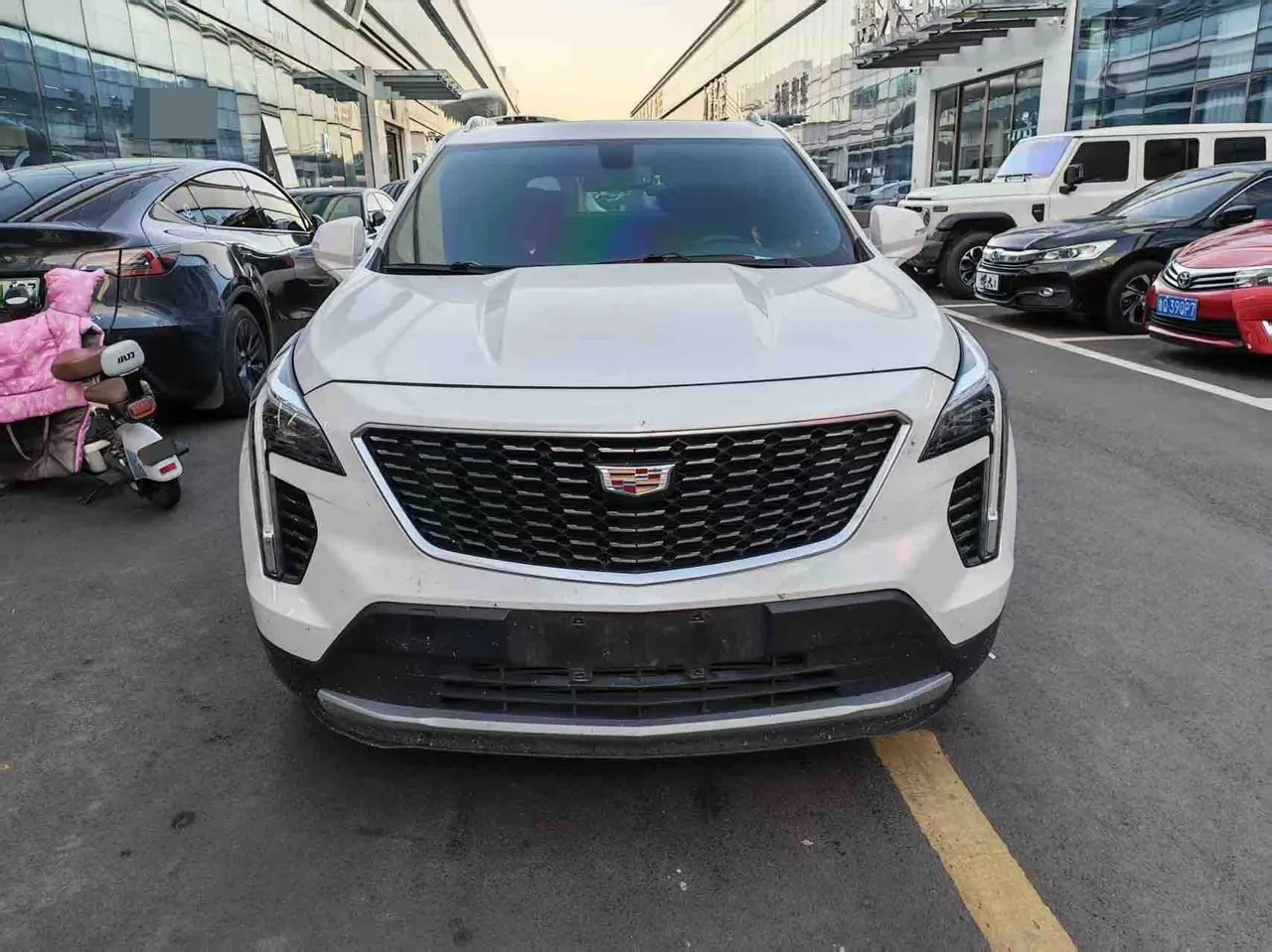 Cadillac 2021 XT4 2.0T 28T Two-Drive Leading Automatic Gear 2