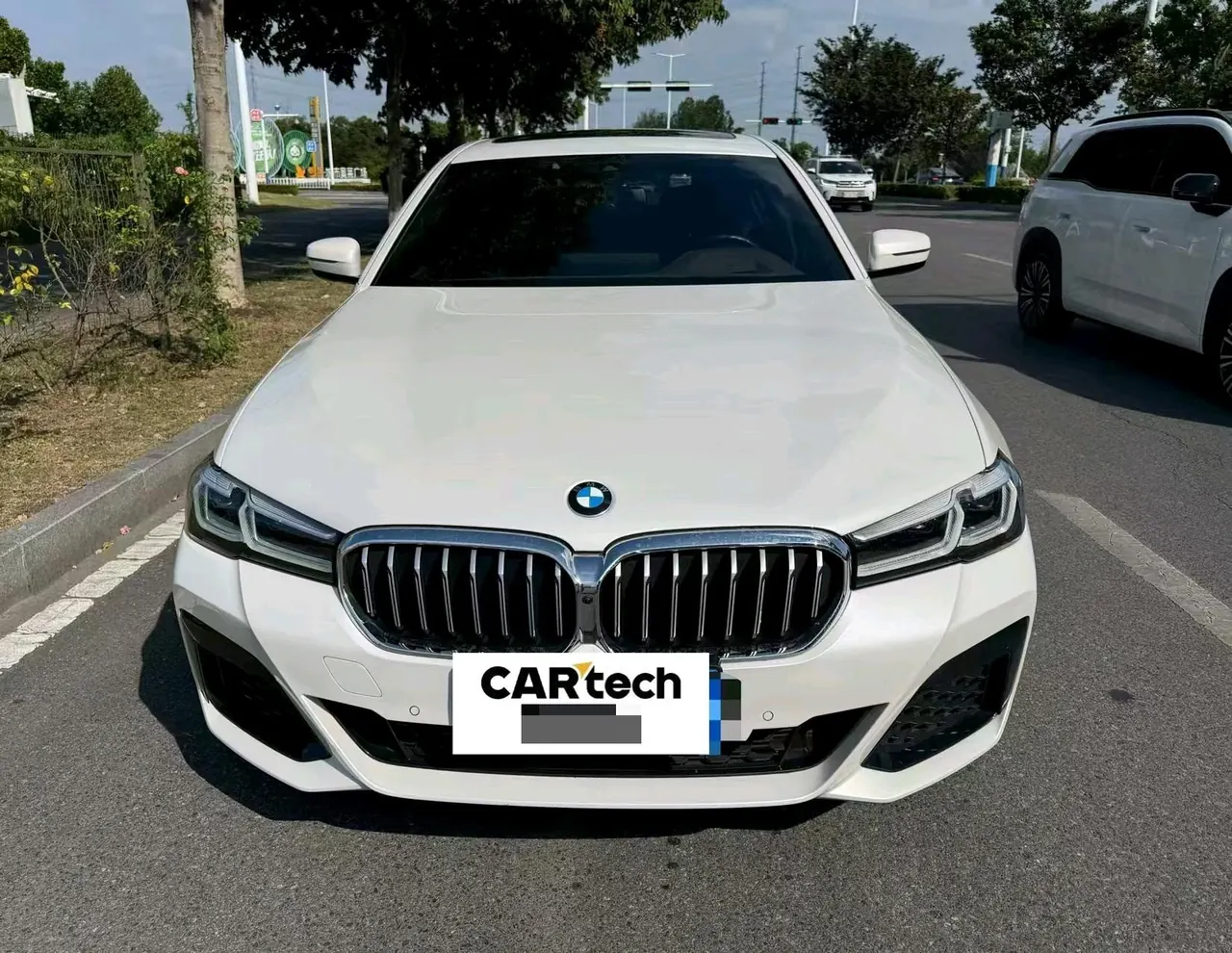 BMW 5 Series 2021 530Li 2.0T Exclusive M Sports Suit (Modified) Automatic Gear 2