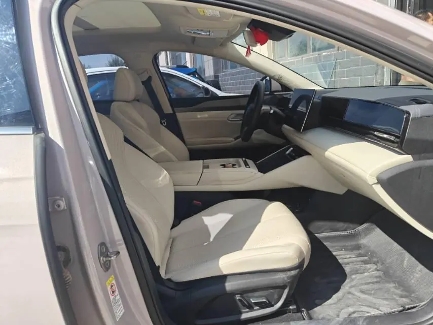 BYD 2025 Qin L EV 545KM Exceed automatic gear 6
