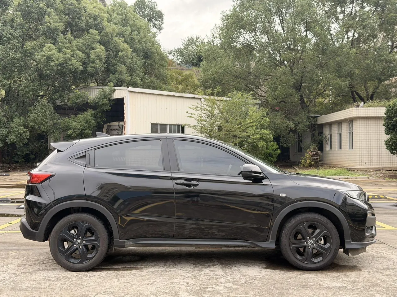 Honda 2022 XR-V 1.5 stepless obsidian version automatic gear 8