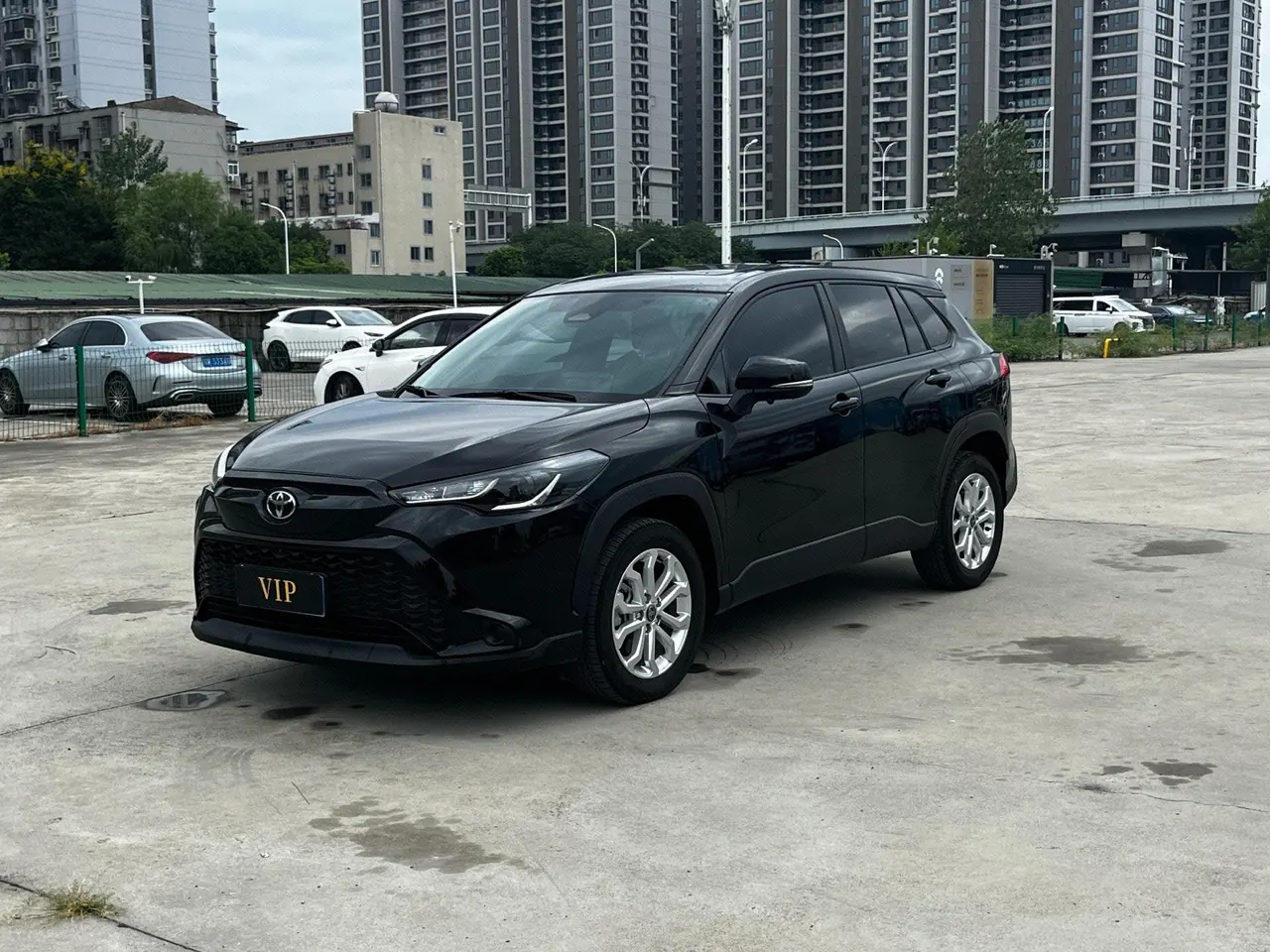 打开图片灯箱:Toyota 2025 Front Landa 2.0 Stepless Leading Plus Edition Automatic Gear