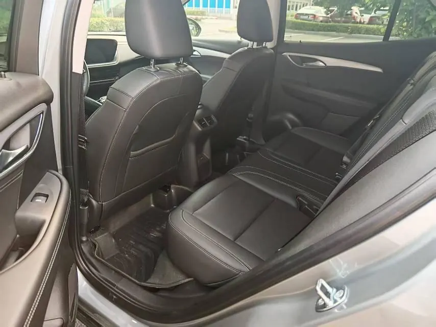 Buick 2025 Angkewei S 1.5T 25T Platinum Edition Automatic Gear 3