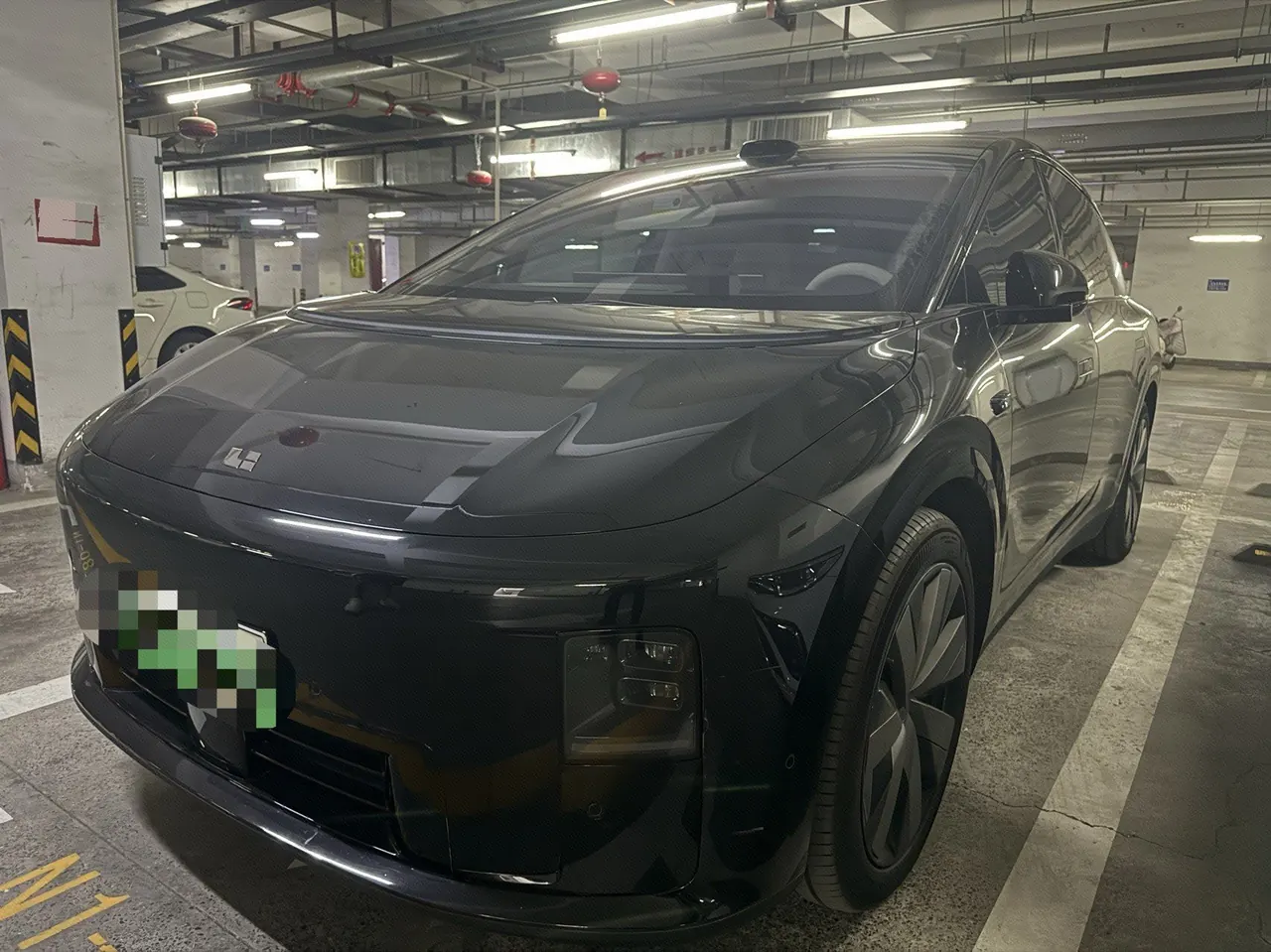 Li 2025 i8 Standard Edition Automatic Gear - View 1