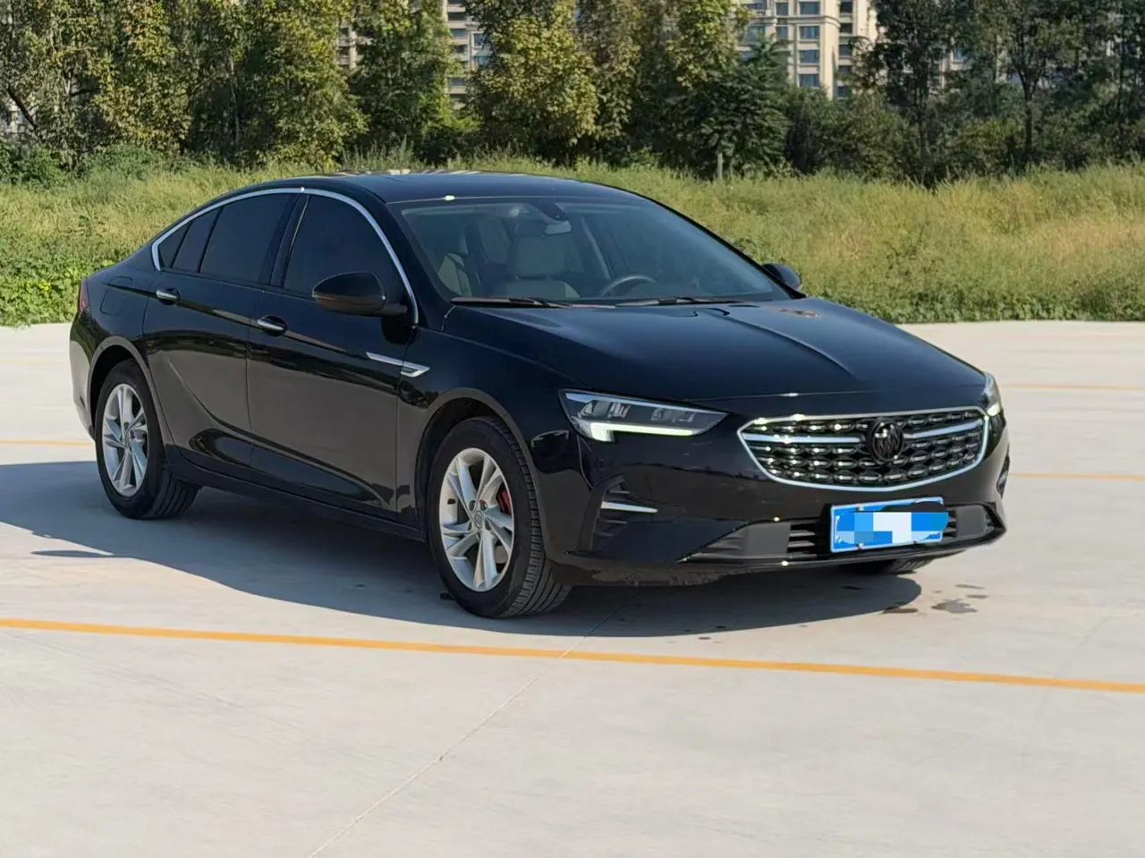 Buick 2022 Regal 1.5T 552T Smart Automatic Gear 3