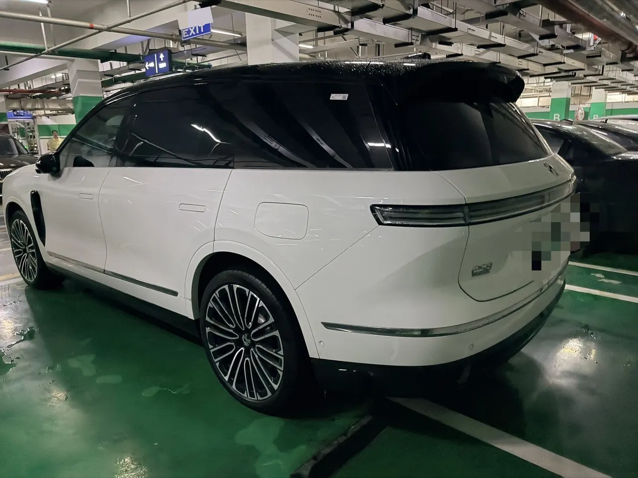 NIO 2026 ES8 6‑Seater Executive Signature Edition Automatic Transmission 2