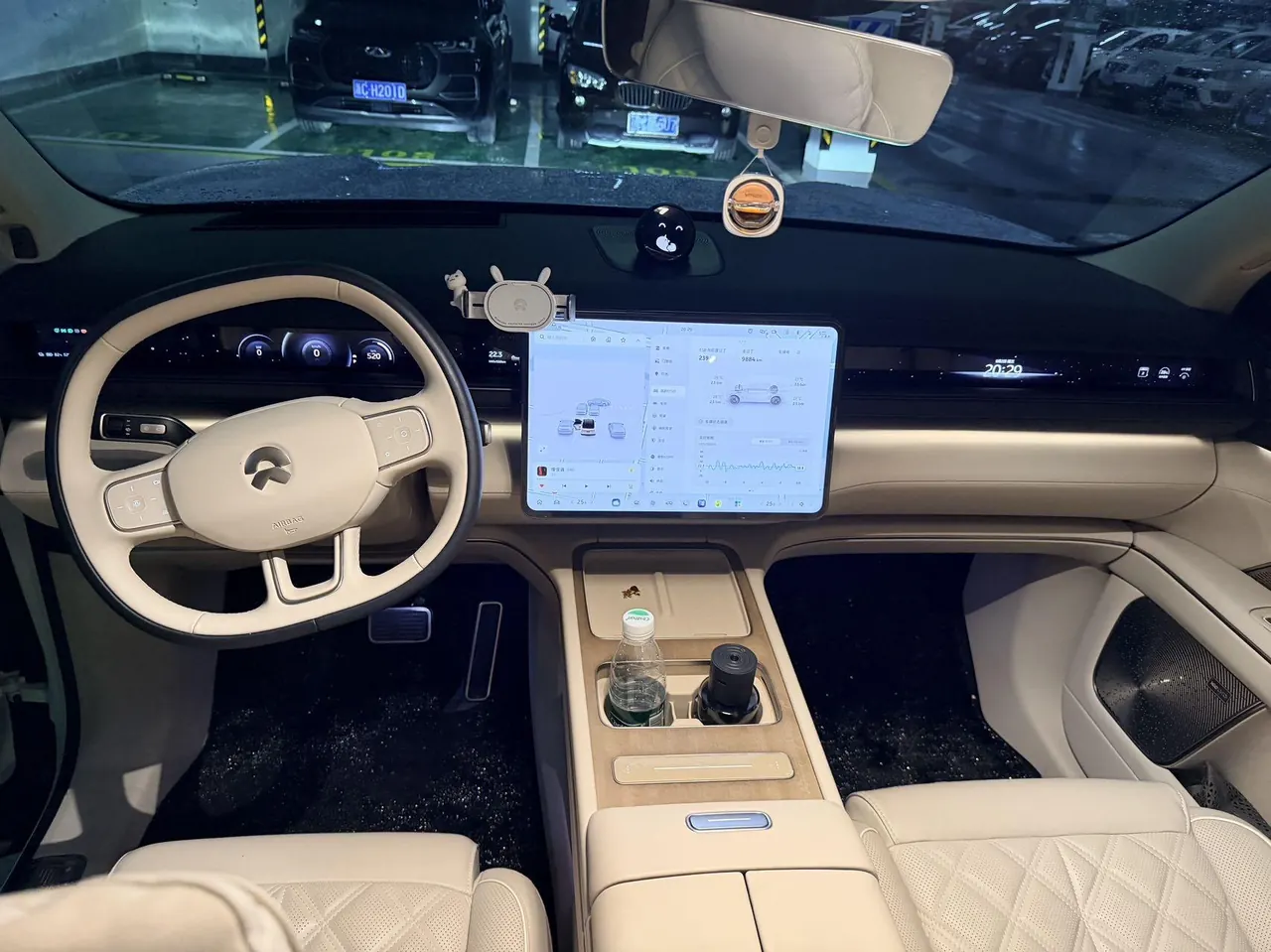 NIO 2026 ES8 6‑Seater Executive Signature Edition Automatic Transmission 3