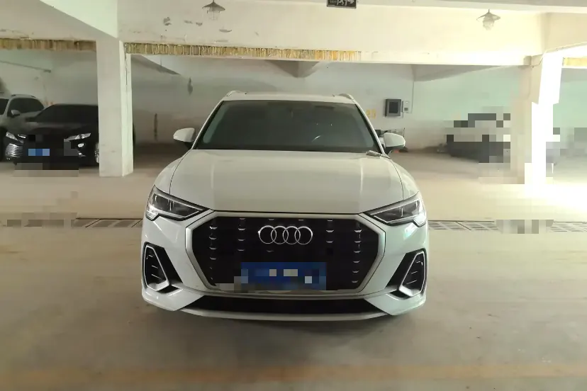 Audi 2022 Q3 1.4TFSI 35TFSI Aggressive Dynamic Automatic 2