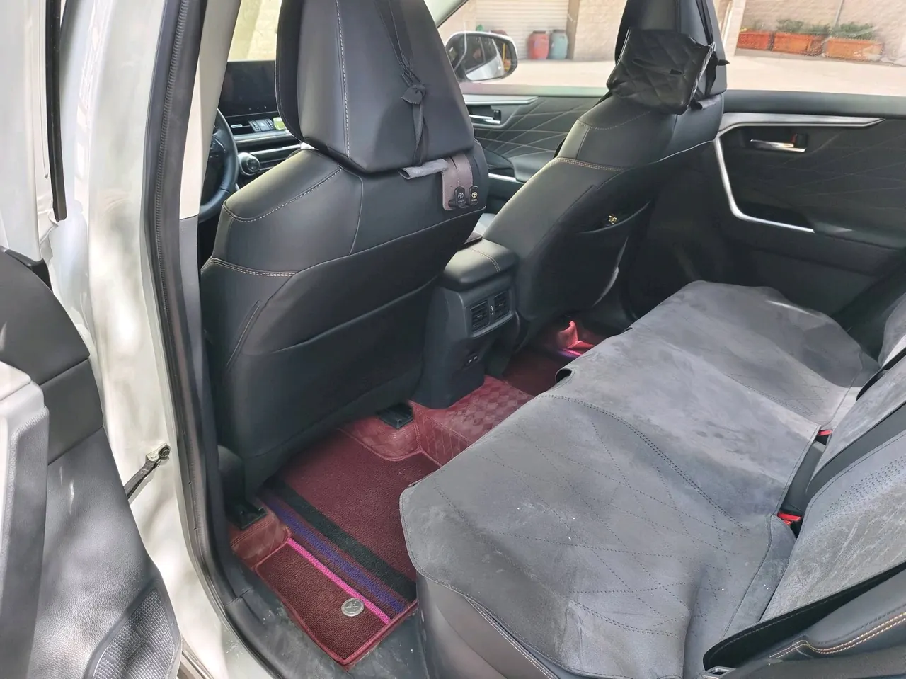 Toyota 2024 RAV4 Dual-Engine 2.5 CVT Two-Wheel Drive Elite Plus Edition Automatic Transmission 2