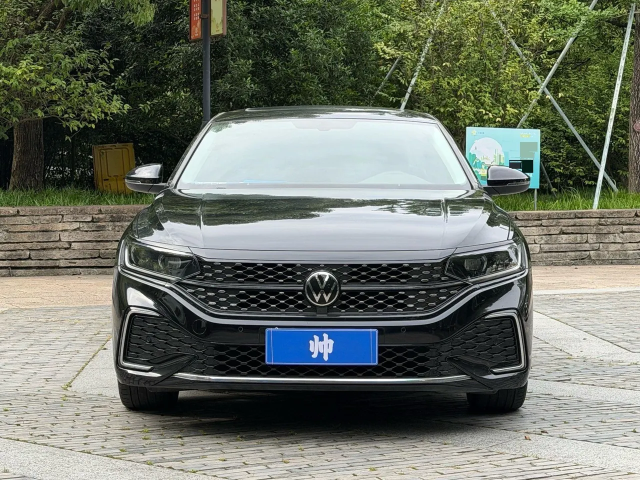 Volkswagen 2022 Passat 2.0TSI 330TSI Star Elite Edition Automatic Gear 2