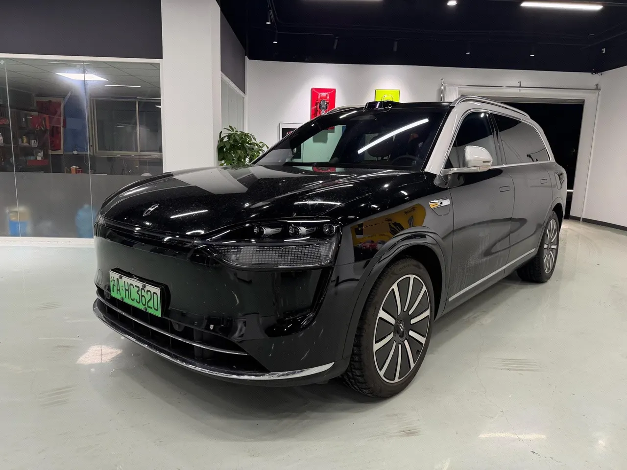 AITO 2024 AITO M9 extended range Max version 42kWh automatic gear - View 1