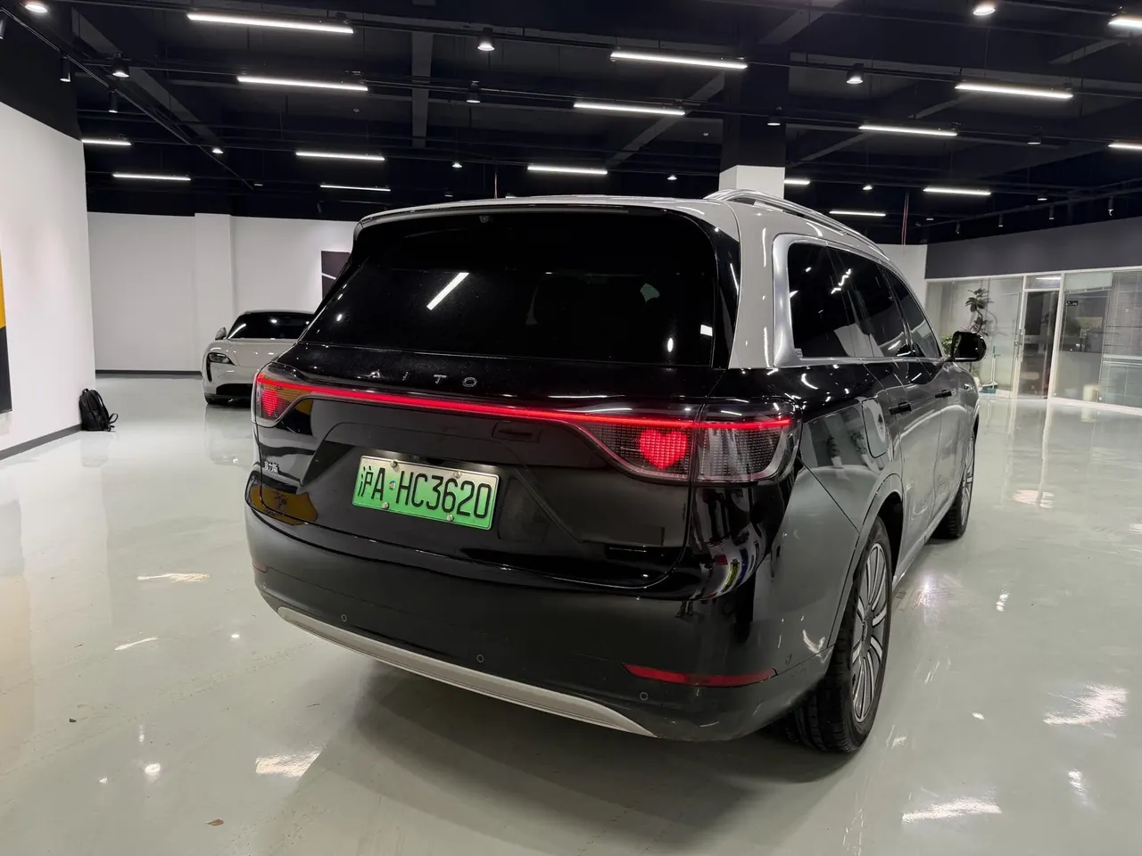 AITO 2024 AITO M9 extended range Max version 42kWh automatic gear 8