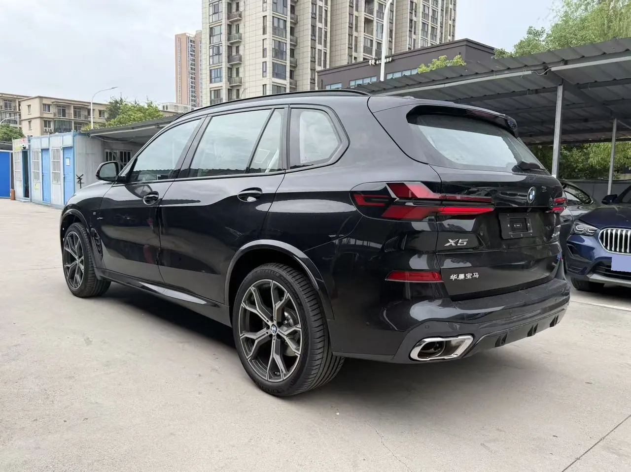 BMW 2026 X5 xDrive30Li 48V 2.0T exclusive m sports obsidian night suit (modified) automatic gear 7