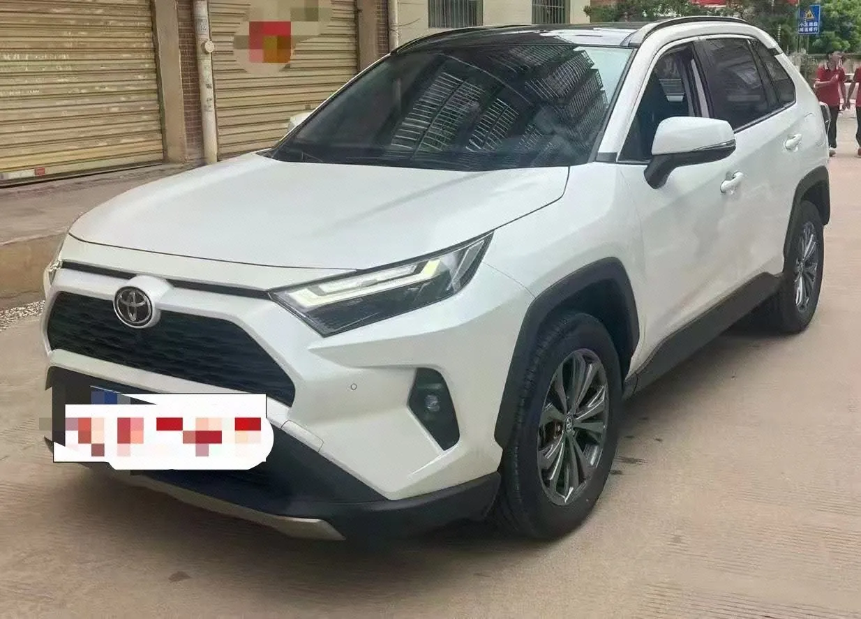 打开图片灯箱:Toyota 2024 RAV4 Rongbo 2.0 Stepless Two-Drive Fashion Plus Edition Automatic Gear