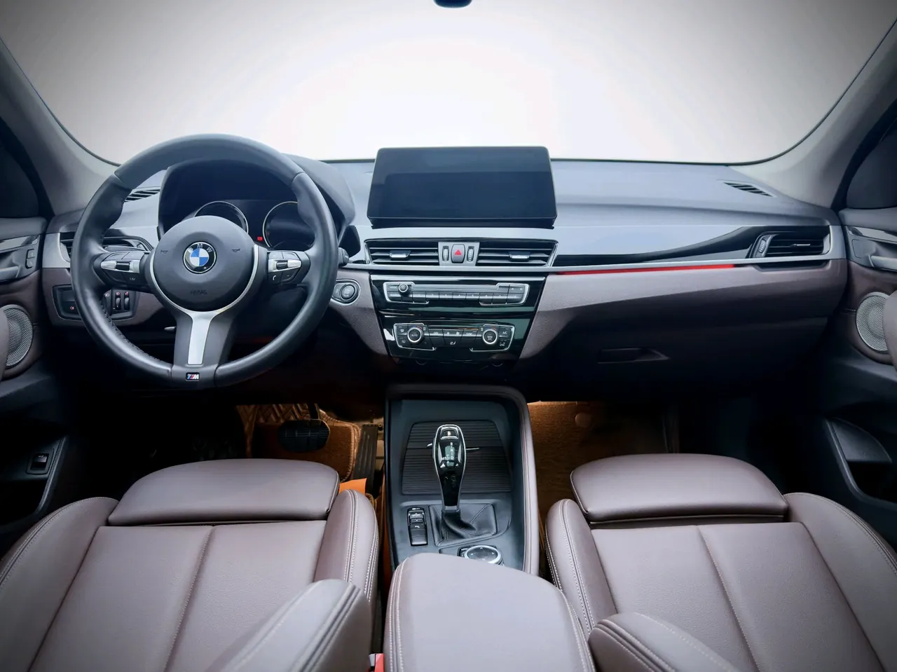 BMW 2022 X1 sDrive25Li 2.0T Leading Automatic Gear 10