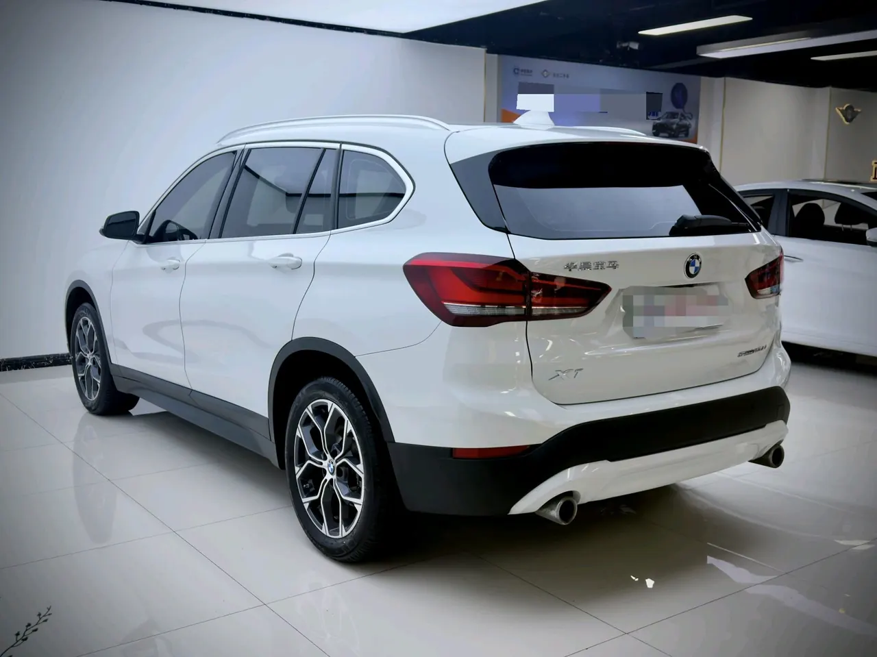 BMW 2022 X1 sDrive25Li 2.0T Leading Automatic Gear 6