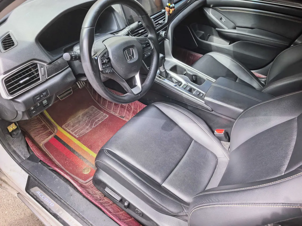 Honda 2022 10th Generation Accord 1.5T Stepless 260TURBO Magic Night Premium Edition Automatic Gear 5
