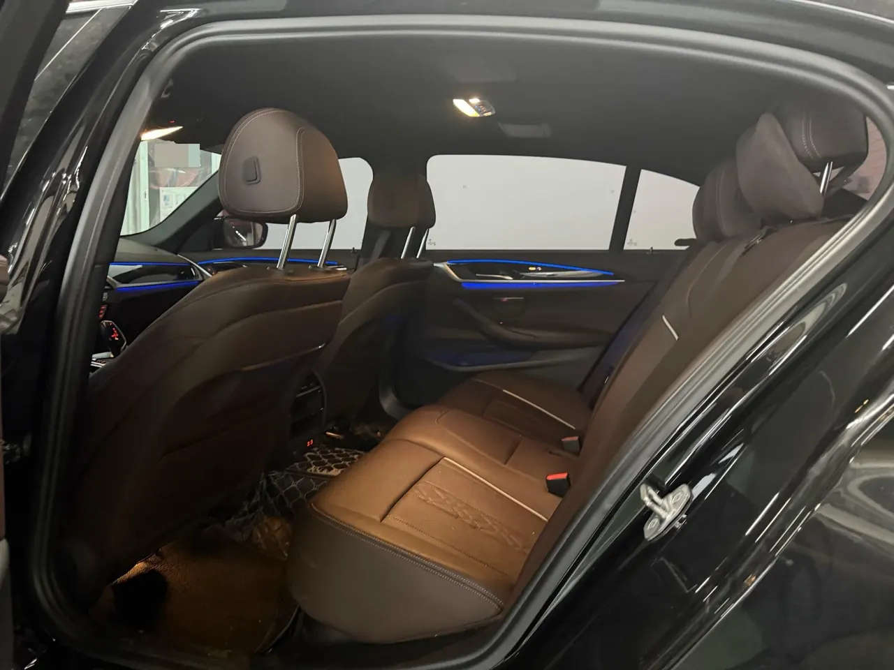BMW 5 Series 2022 525Li 2.0T M Sports Suit (Modified) Automatic Gear 4