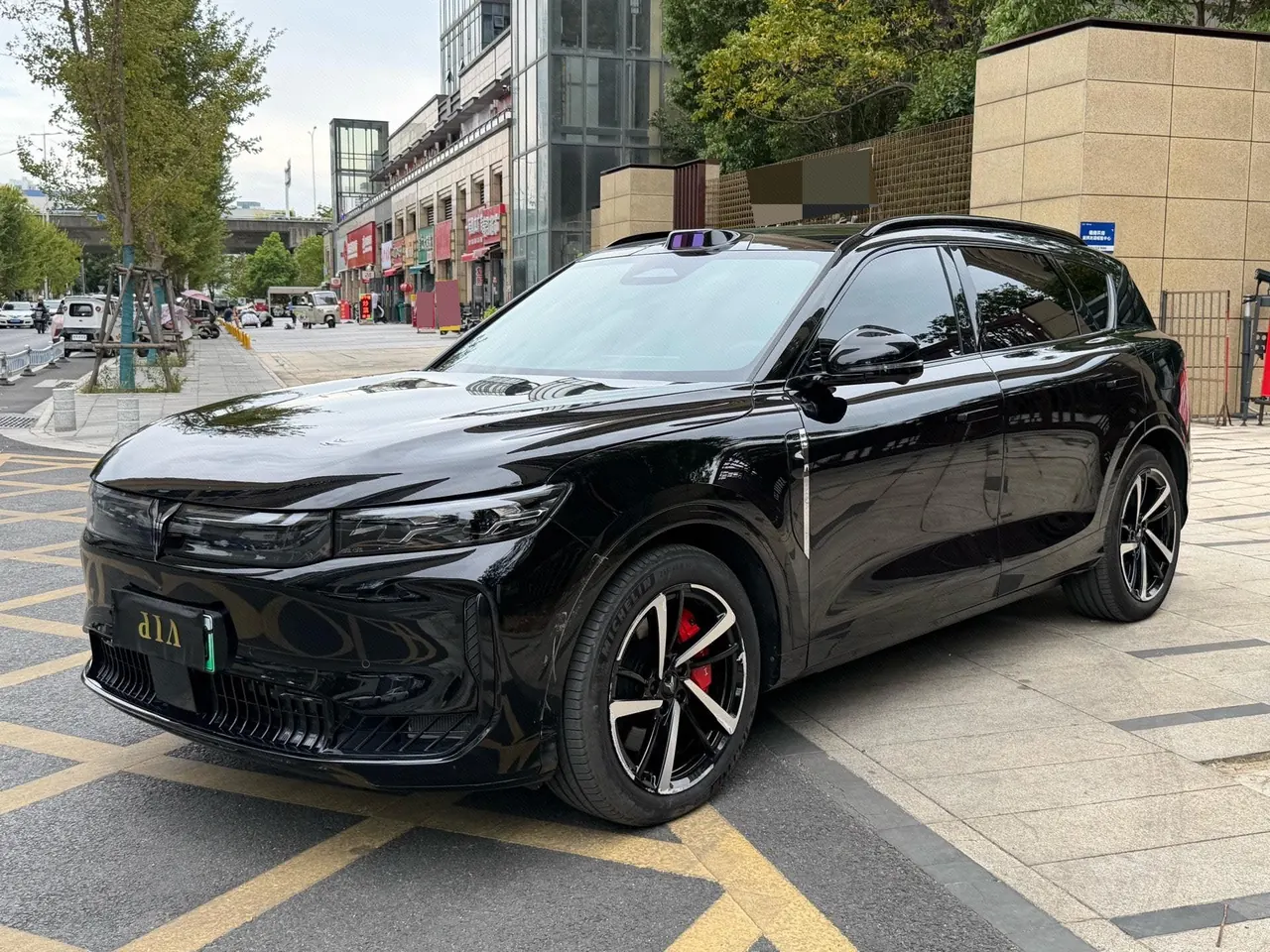 Voyah 2025 FREE Rear Drive Dry Kun Edition Automatic Gear - View 1