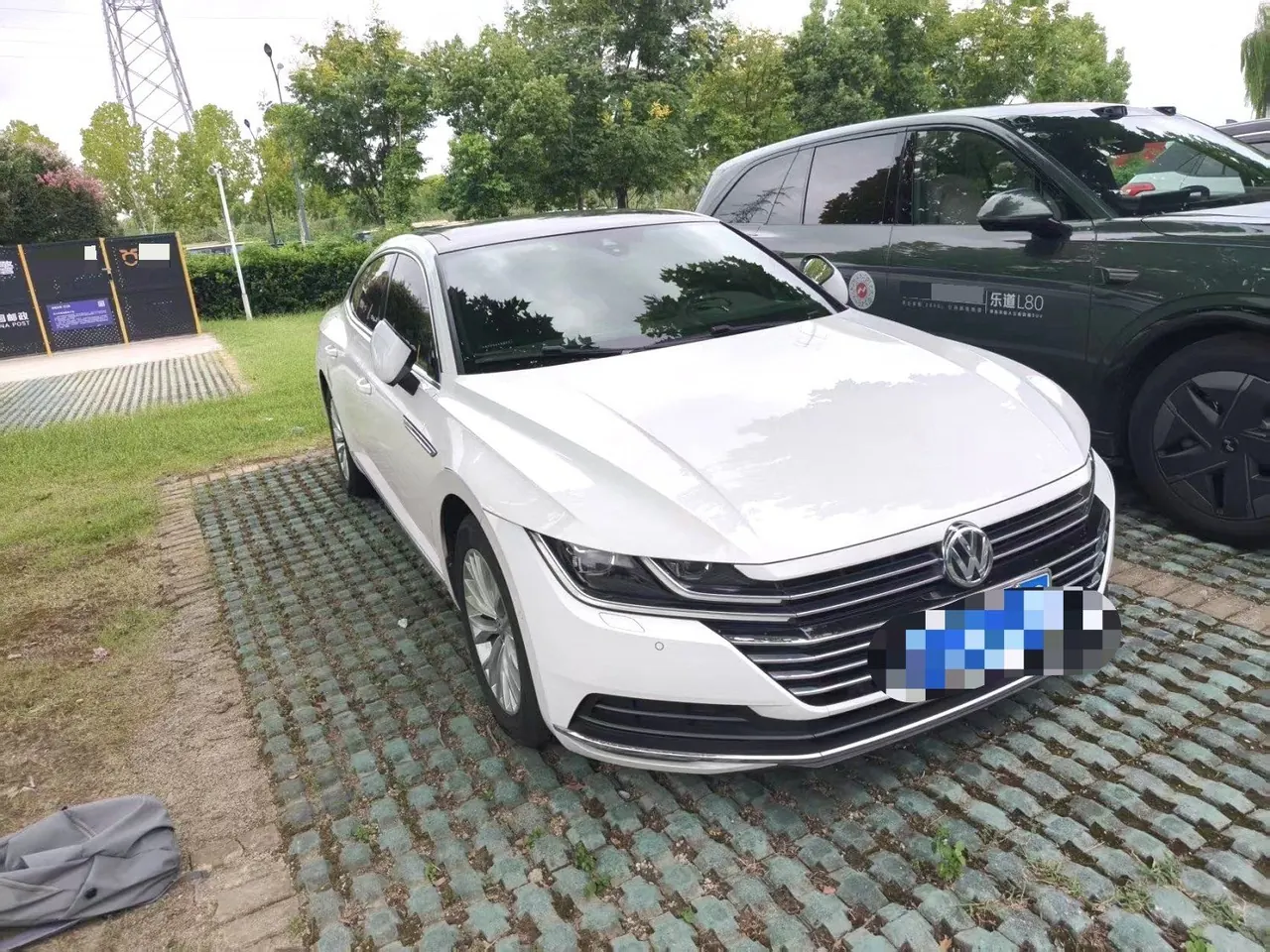 Volkswagen 2020 CC 2.0TSI 330TSI beauty version of automatic gear 3
