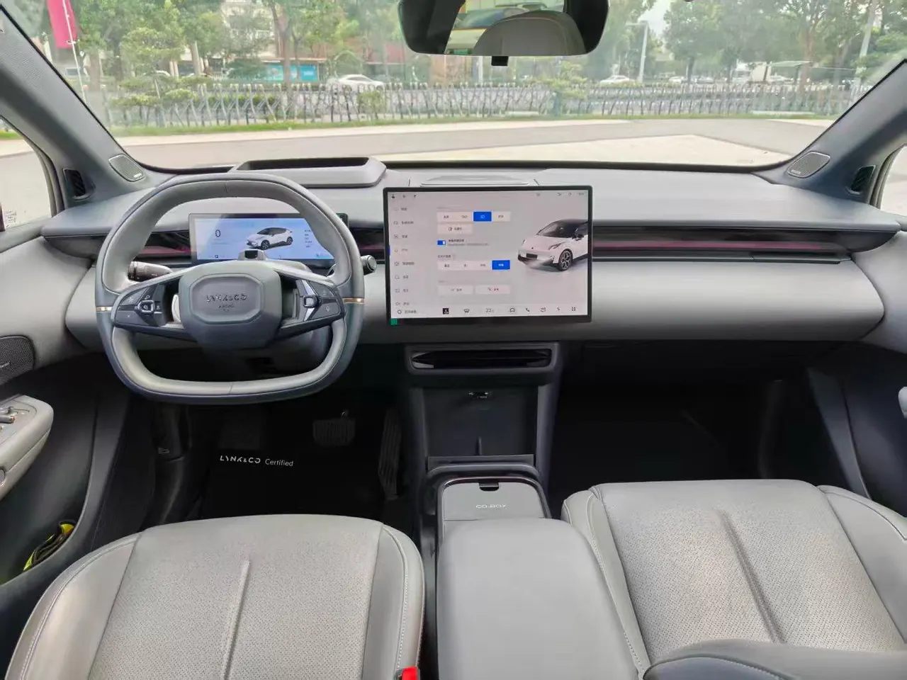 LYNK&amp;CO 2025 LYNK&amp;CO Z 20 530km Rear Drive Max Automatic 2