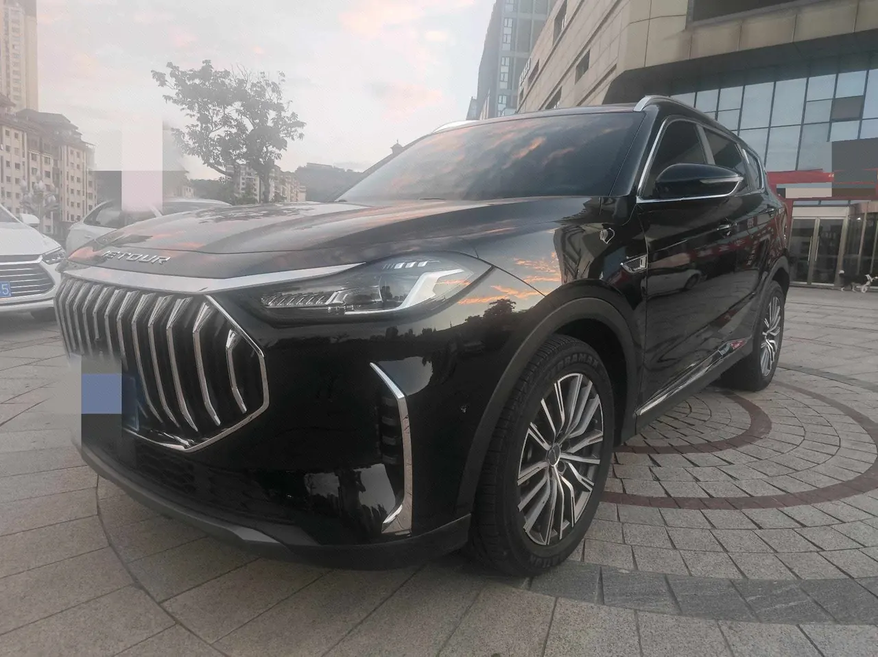 Open image lightbox: Jetour 2025 X70 PLUS 1.5T Champion Edition PRO 5-seater automatic transmission