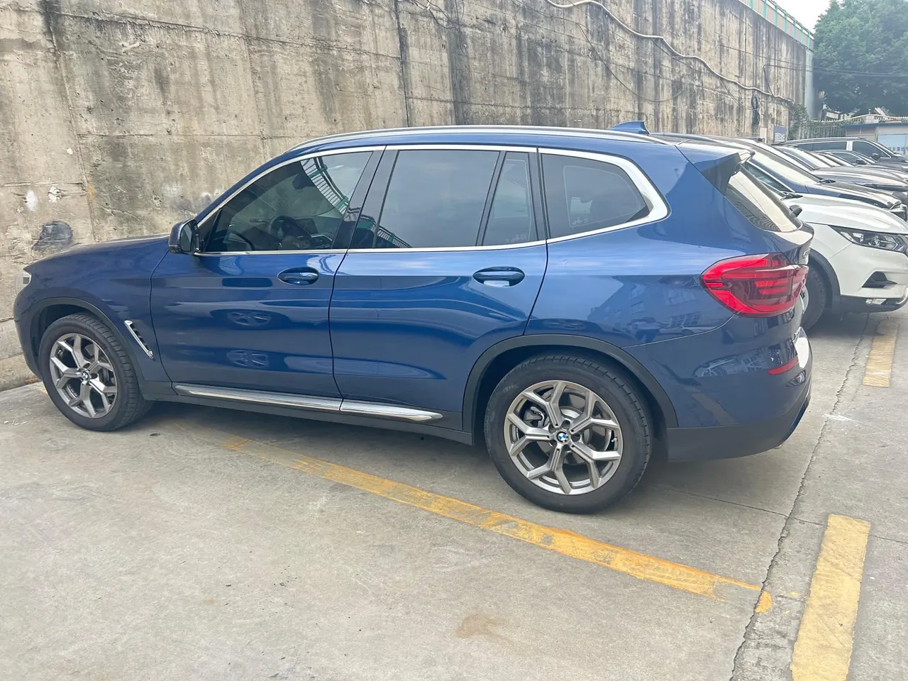 BMW 2020 X3 xDrive28i 2.0T luxury set automatic gear 2