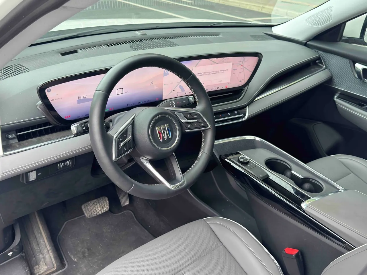 Buick 2025 E 5 620KM Premium Edition Automatic Gear 3
