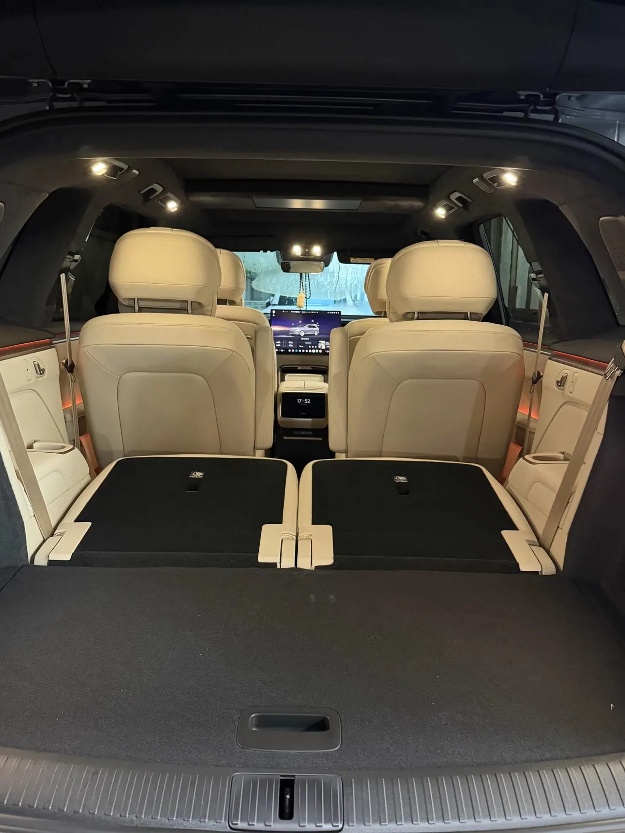 ONVO 2025 L90 Ultra Six‑Seater Automatic 4