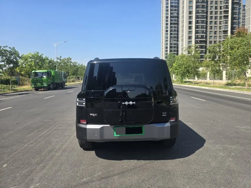 FangChengBao 2025 Titanium 7 1.5T Stepless 200KM Two-Drive Max Edition Automatic Gear 8