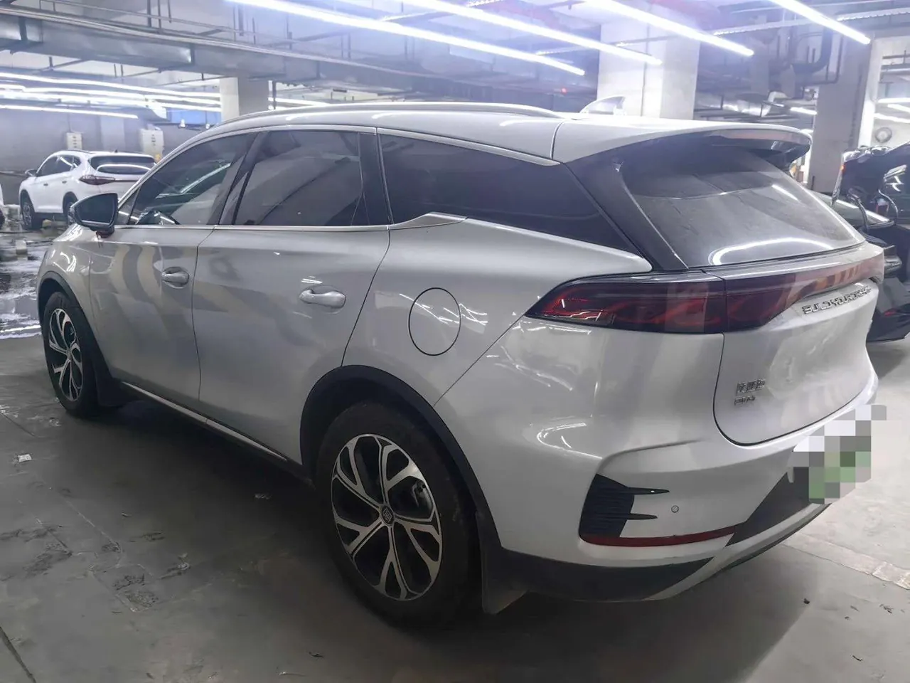 BYD Tang New Energy 2025 Tang DM-i 1.5T Stepless 115KM Honorable Automatic Gear 3