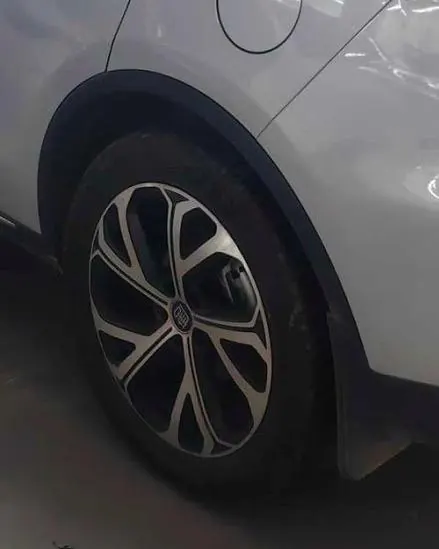 BYD Tang New Energy 2025 Tang DM-i 1.5T Stepless 115KM Honorable Automatic Gear 5