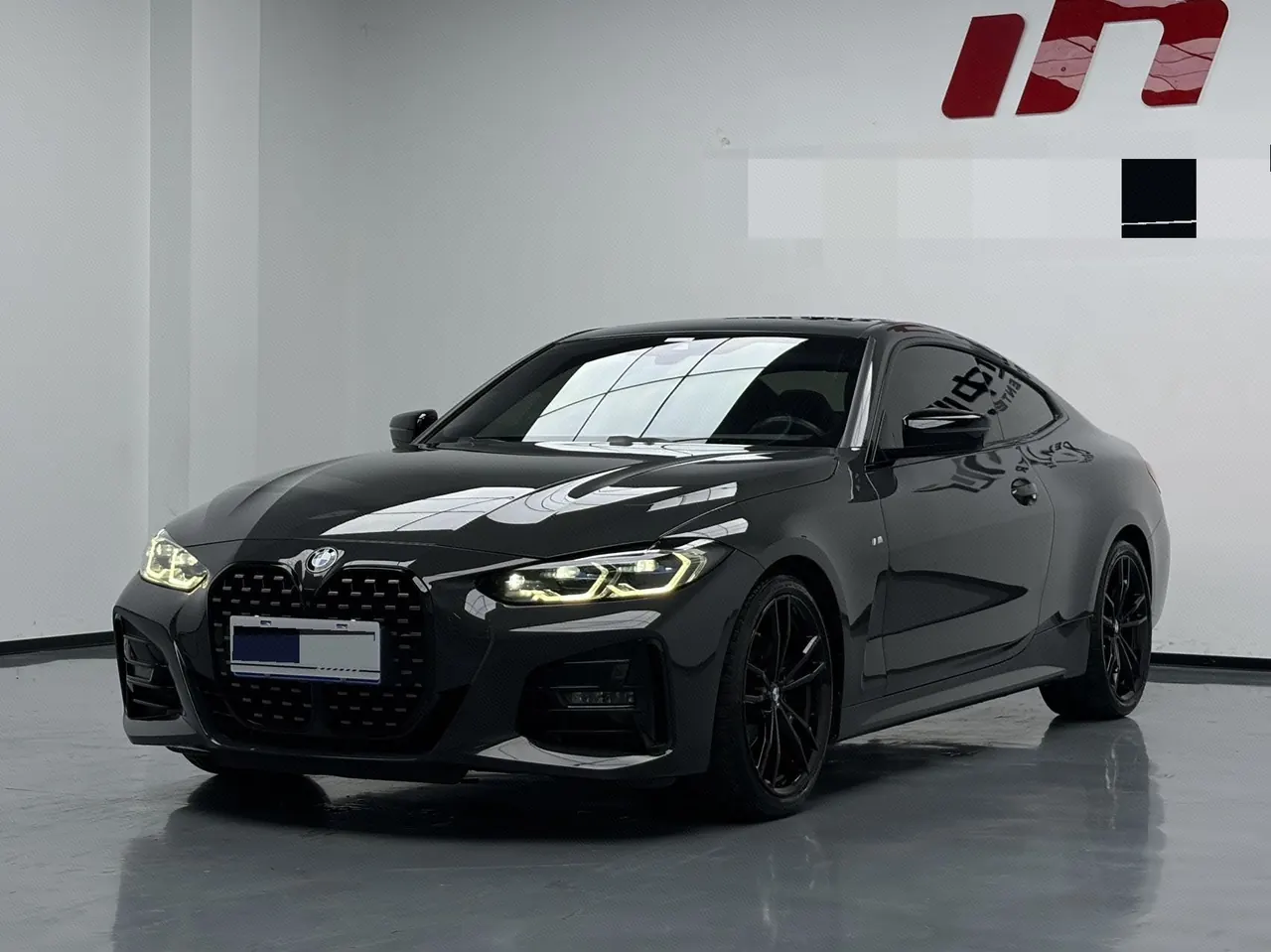 打开图片灯箱:BMW 4 Series (Imported) 2023 425i Coupe 2.0T M Sports Obsidian Night Suit Automatic Gear