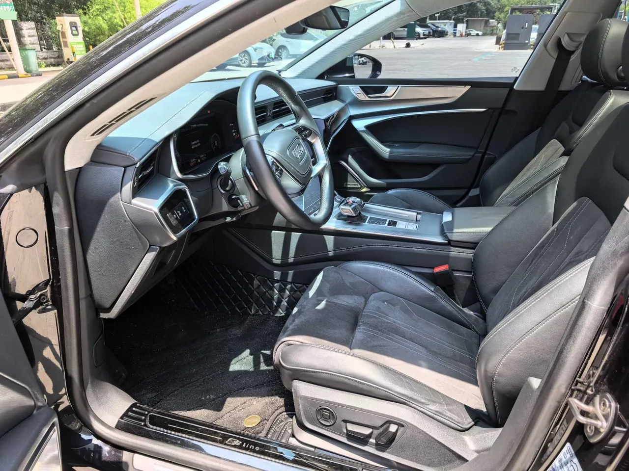 Audi 2024 A7L 2.0TFSI 45TFSI Luxury Automatic 5