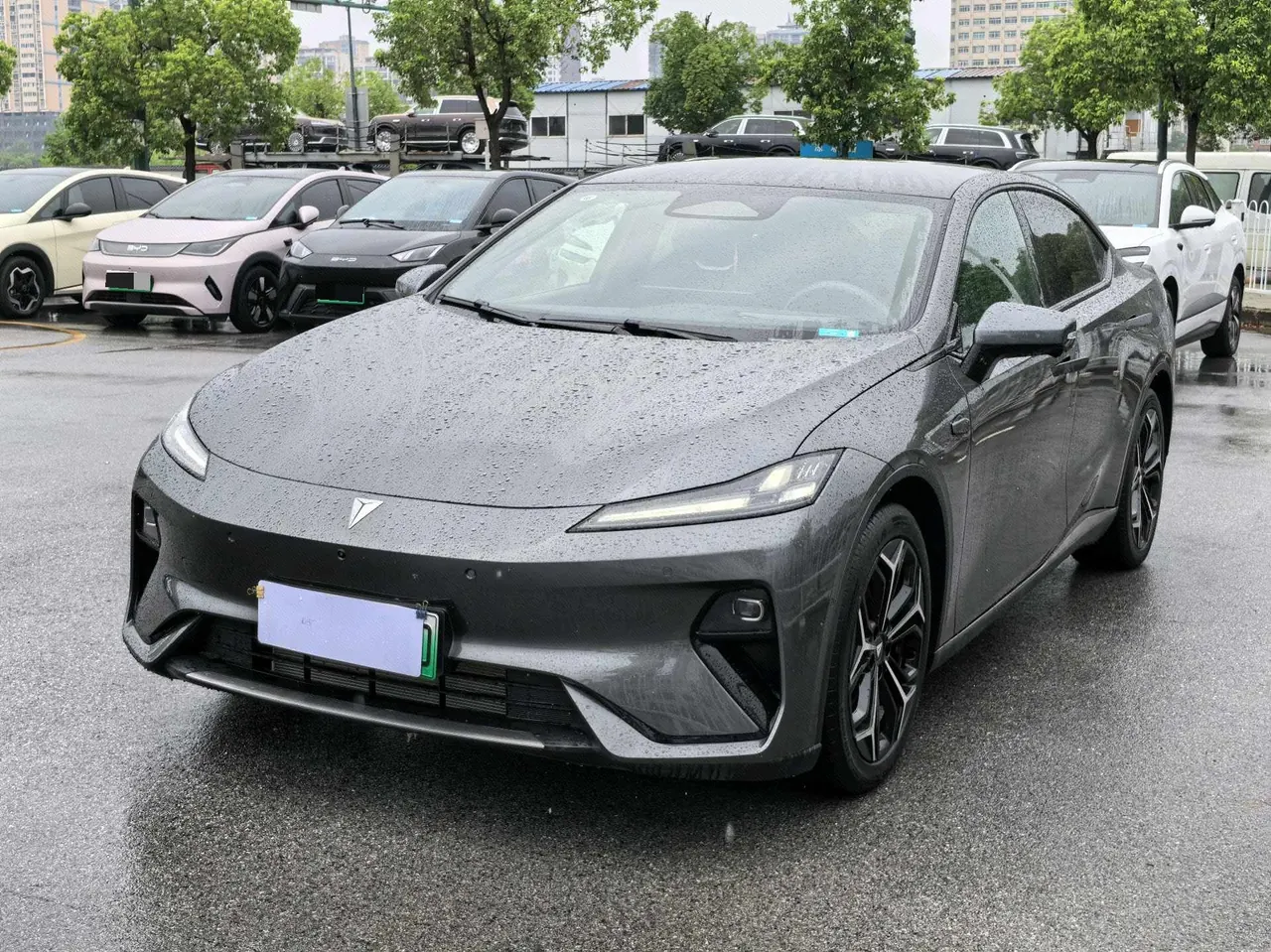 ChangAn Deepal 2026 L 07 240Ultra Huawei Gankun Zhijia ADS SE Edition Automatic Gear - View 1