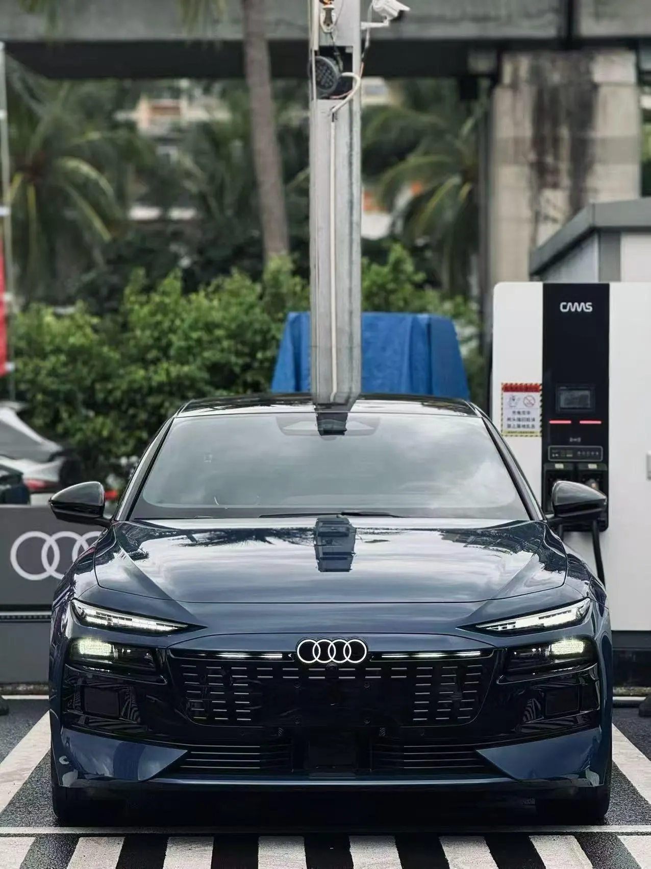 Audi 2026 A6L e-tron Starts Gan Kun Smart Driving Edition Automatic Gear 2