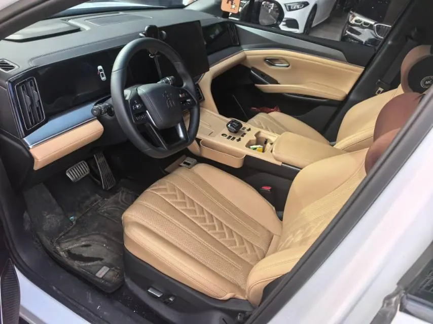 BYD 2025 Song L DM-i 1.5 Stepless Smart Driving Edition 160km Exceed Automatic Transmission 2
