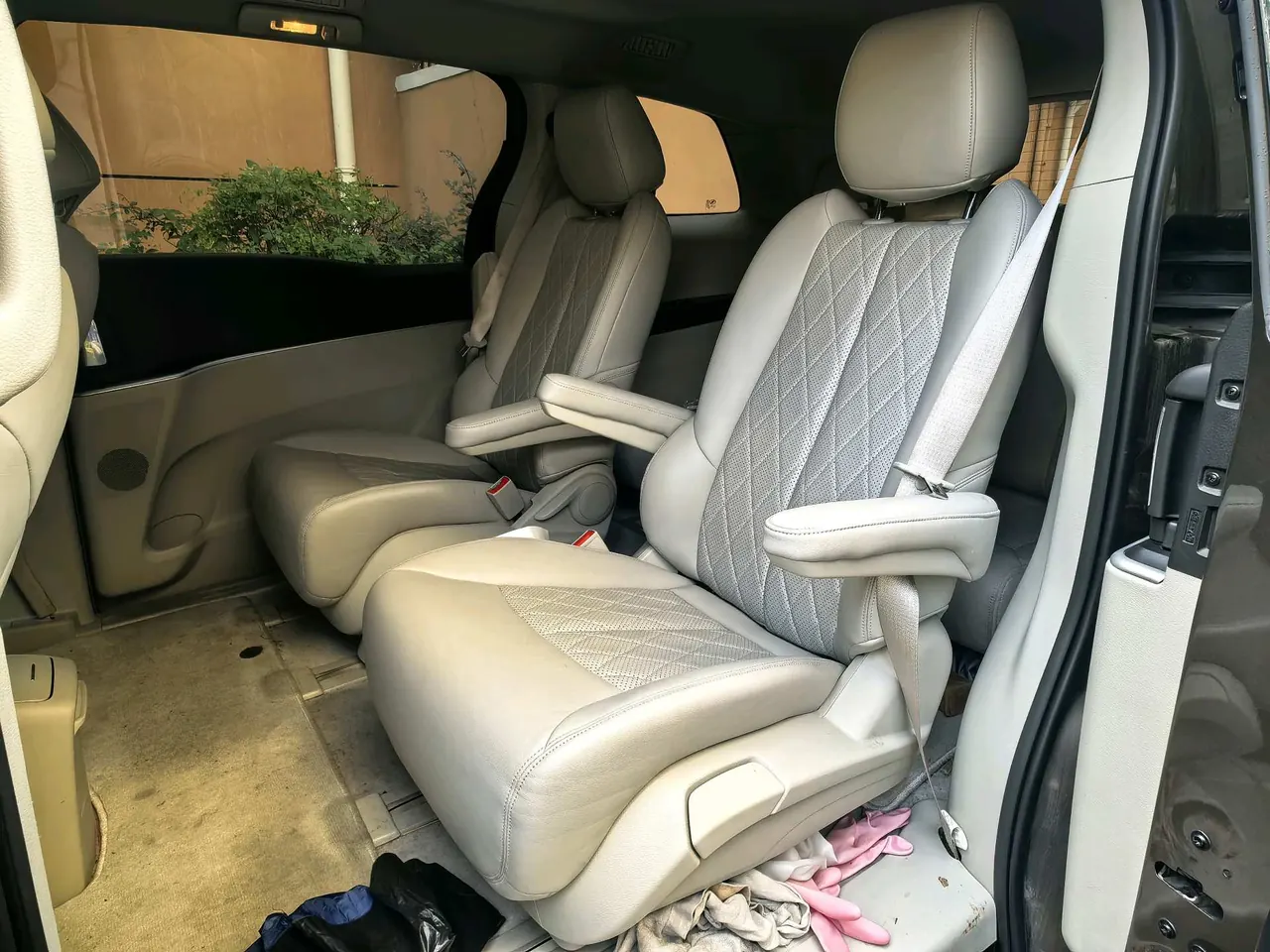 Buick 2022 GL8 Land Business Class 48V 2.0T 652T Comfortable Automatic Gear 4