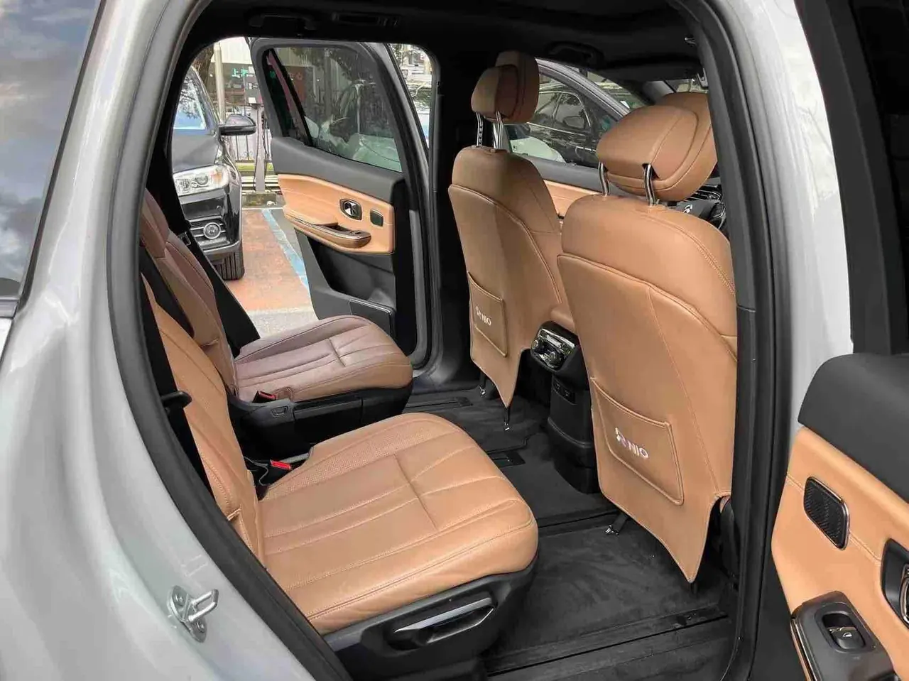 NIO 2020 ES8 power change version 7 500KM automatic gear 9
