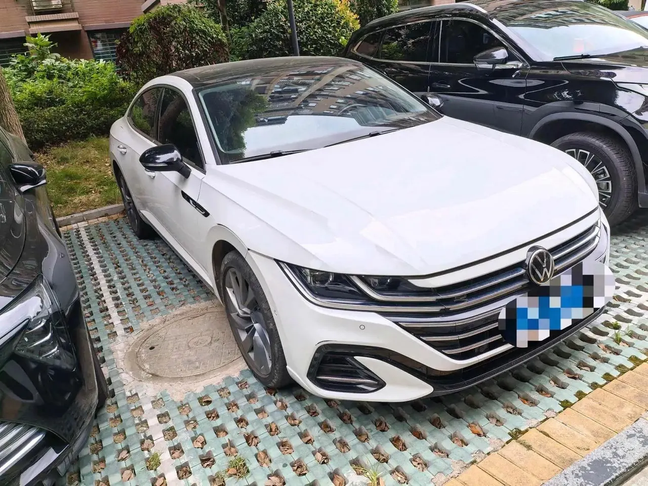 Volkswagen 2021 CC 2.0TSI 380TSI eye-catching automatic gear 2