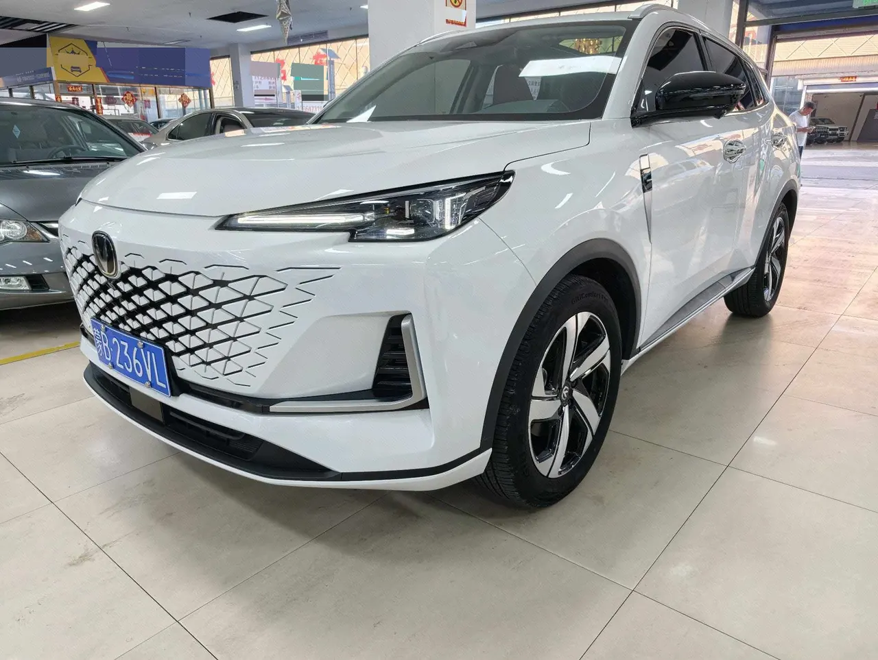 ChangAn 2023 CS55 PLUS 1.5T Light Year Edition Automatic Gear - View 1