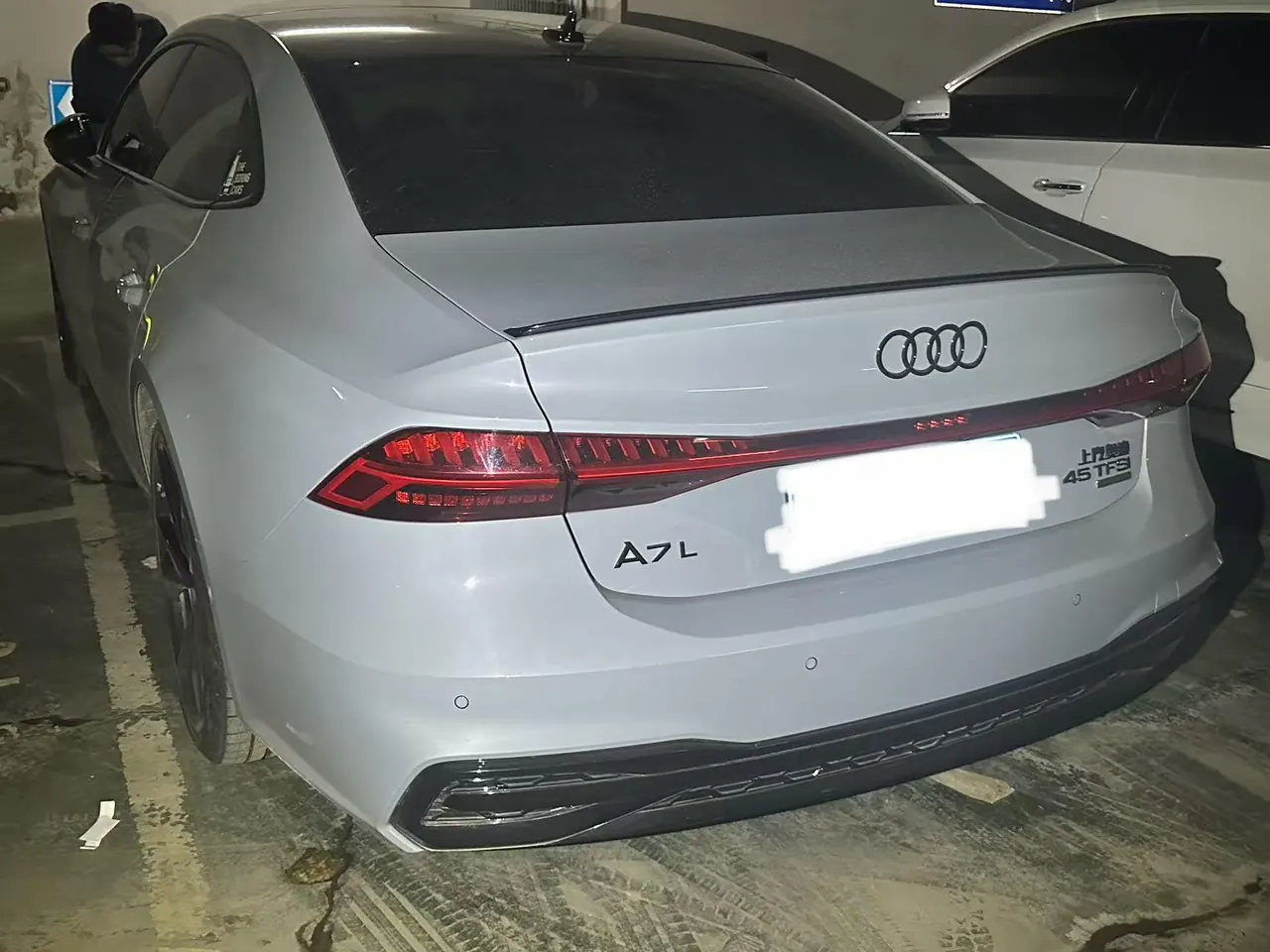 Audi 2024 A7L 2.0TFSI 45TFSI Quattro RS Kit Racing Edition Automatic 6