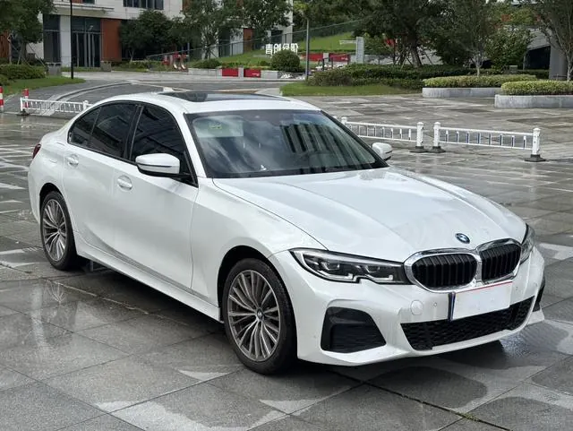 BMW 3 Series 2023 320i 2.0T M Sports Suit Automatic Gear 5