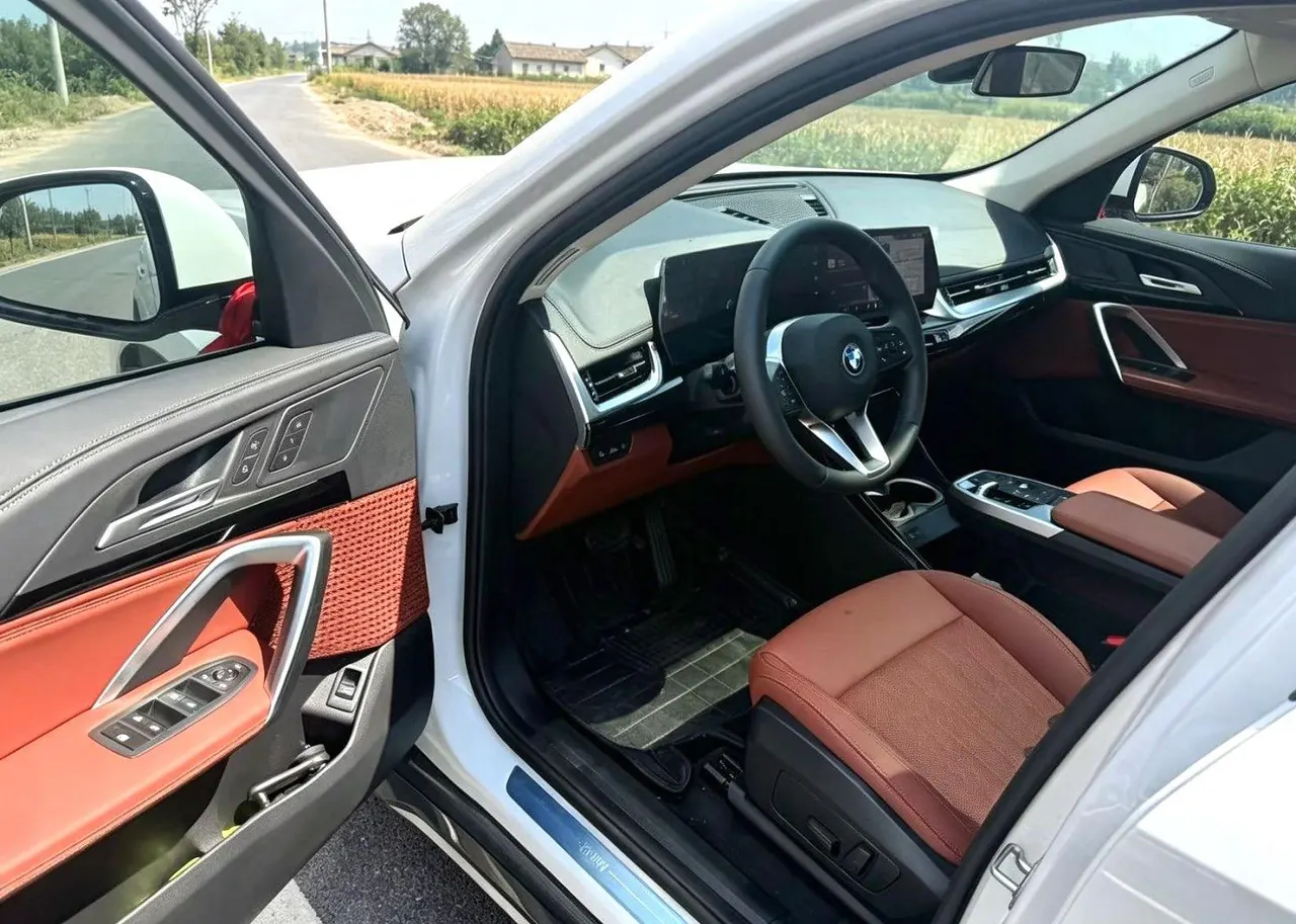 BMW 2026 iX1 eDrive25L eDrive25L X design set automatic gear 2