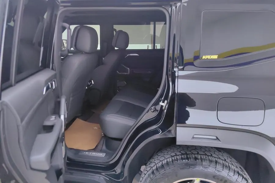 Jetour 2023 Traveler 2.0T Four-wheel Drive Conquer PRO Automatic Gear 6
