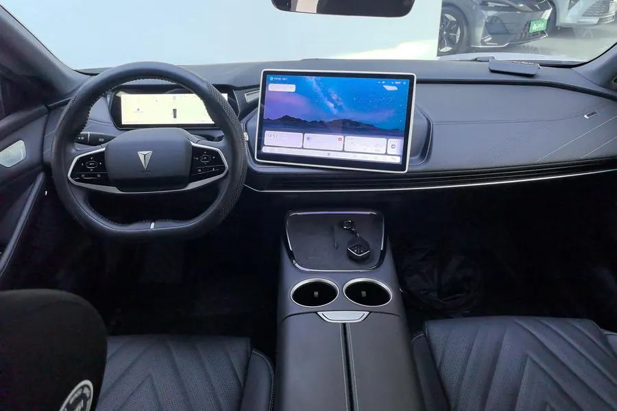 ChangAn Deepal 2024 SL 03 135Plus Glory Edition Automatic Gear 4