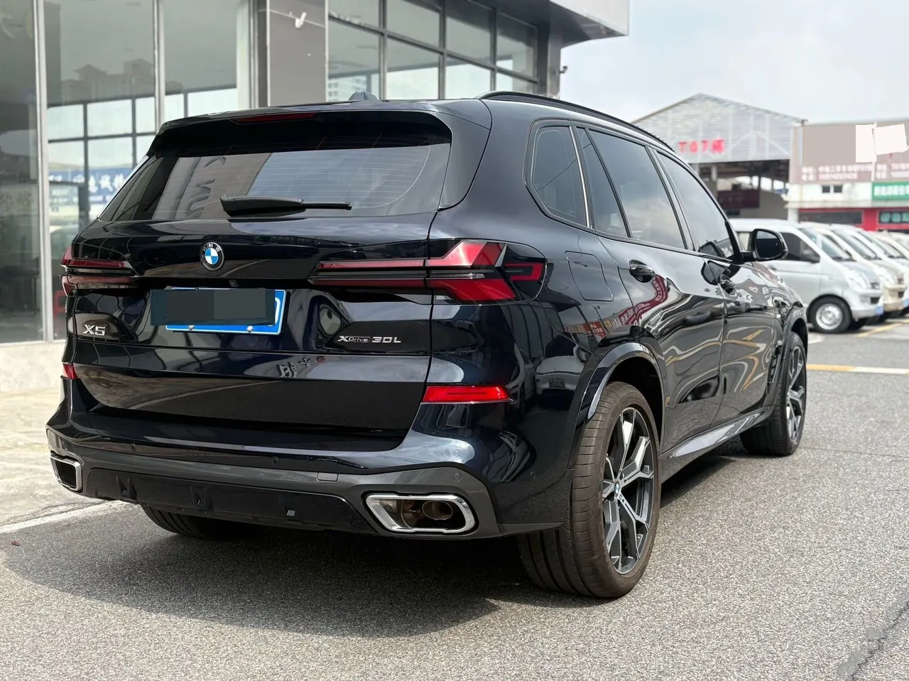 BMW 2023 X5 xDrive30Li 48V 2.0T exclusive m sports obsidian night suit automatic gear 13