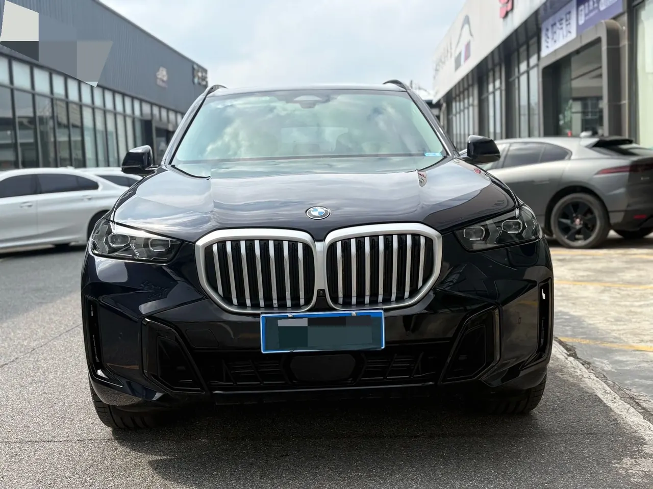 BMW 2023 X5 xDrive30Li 48V 2.0T exclusive m sports obsidian night suit automatic gear 2
