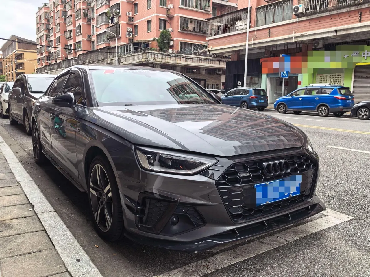 Audi 2022 A4L 2.0TFSI 40TFSI Deluxe Dynamic Automatic 2